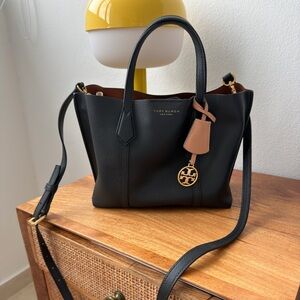 Tory Burch SMALL PERRY TRIPLE-COMPARTMENT TOTE